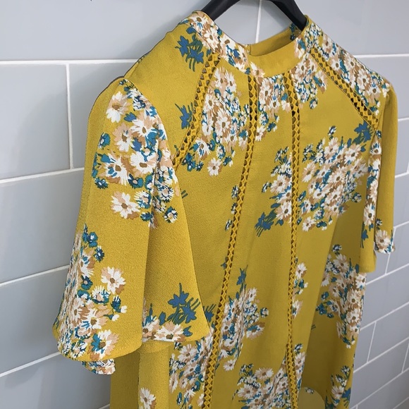 June & Hudson Floral Top - Picture 6 of 14